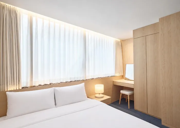 Uh The Gangnam Hotel *
